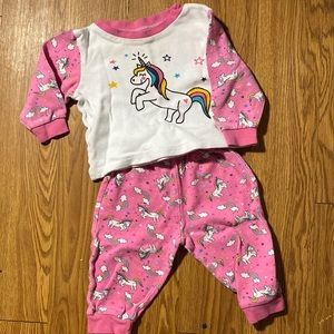 6/9M unicorn Pjs 🦄 💜